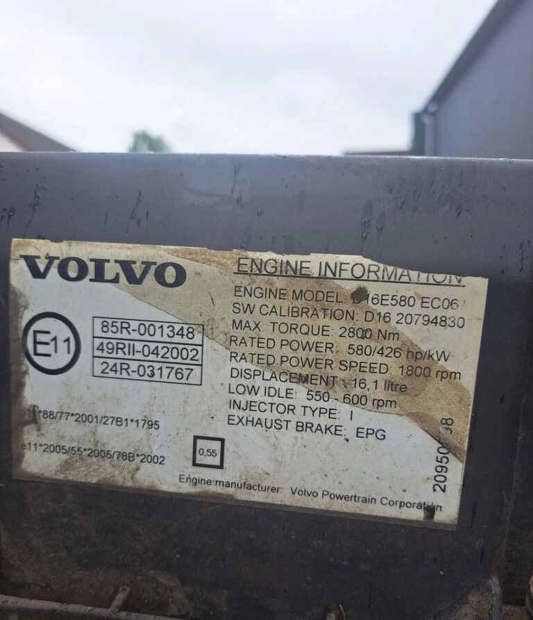 Volvo GŁOWICA SILNIKA FH 16 D16E Volvo - Cabezal de bloque para Camión: foto 2 Volvo GŁOWICA SILNIKA FH 16 D16E Volvo - Cabezal de bloque para Camión: foto 2