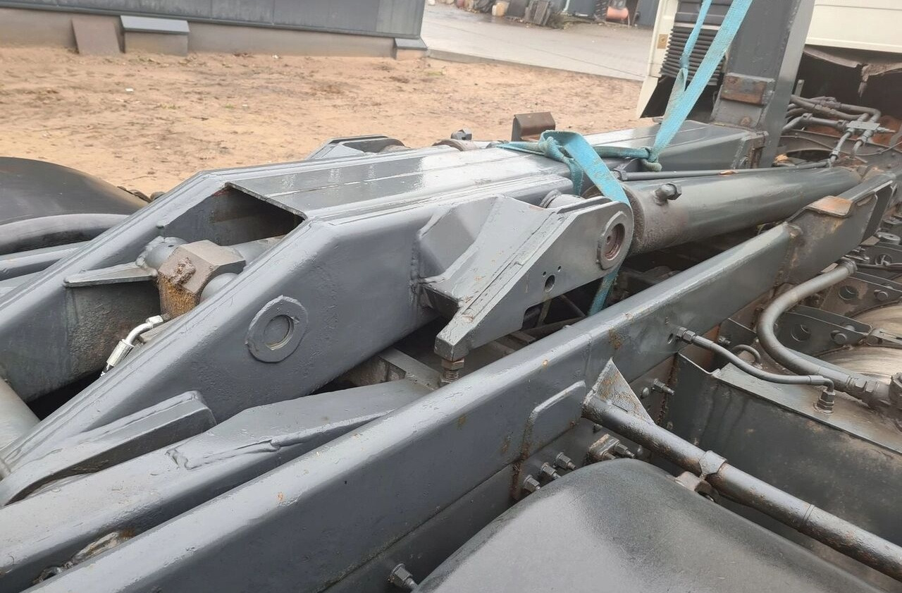 ZABUDOWA PODRAMÓWKA HAKOWA HAKOWIEC GEORG UDT Renault GAMA DXI VOLVO FH FM - Carrocería y exterior para Camión: foto 3 ZABUDOWA PODRAMÓWKA HAKOWA HAKOWIEC GEORG UDT Renault GAMA DXI VOLVO FH FM - Carrocería y exterior para Camión: foto 3