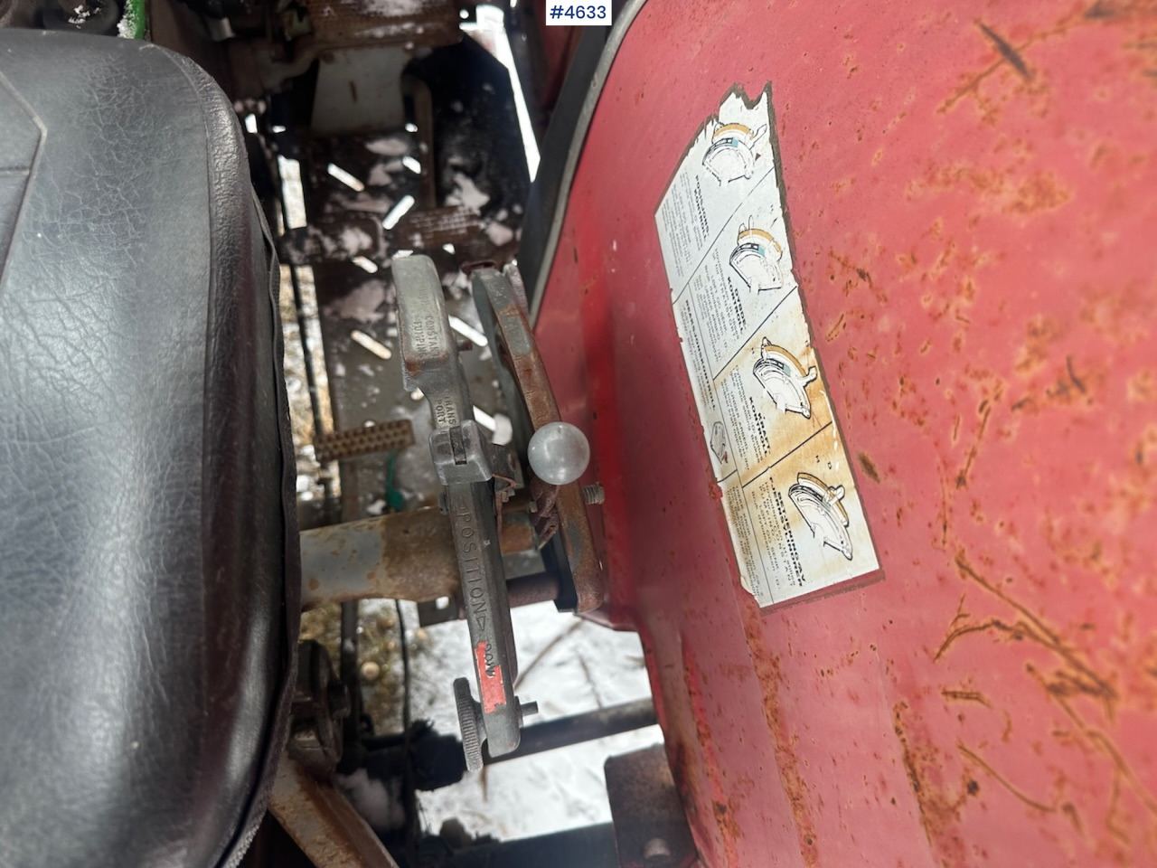 Tractor 1968 Massey Ferguson 135 w/ loader.: foto 14