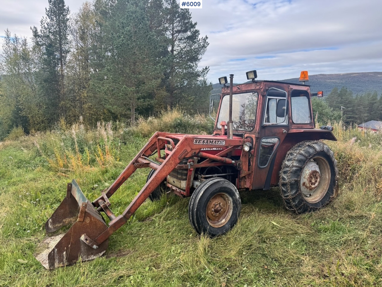 1971 Massey-Ferguson 135 incl. front loader, bucket, rear scraper, and log splitter/firewood machine - Tractor: foto 3 1971 Massey-Ferguson 135 incl. front loader, bucket, rear scraper, and log splitter/firewood machine - Tractor: foto 3
