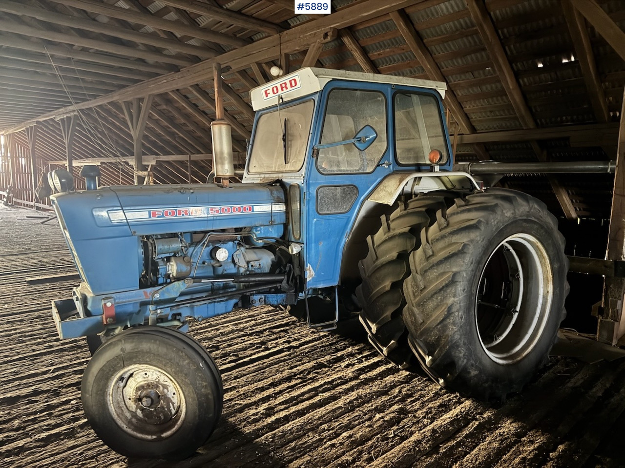 1975 Ford 5000 w/ Twin Wheels - Tractor: foto 2 1975 Ford 5000 w/ Twin Wheels - Tractor: foto 2