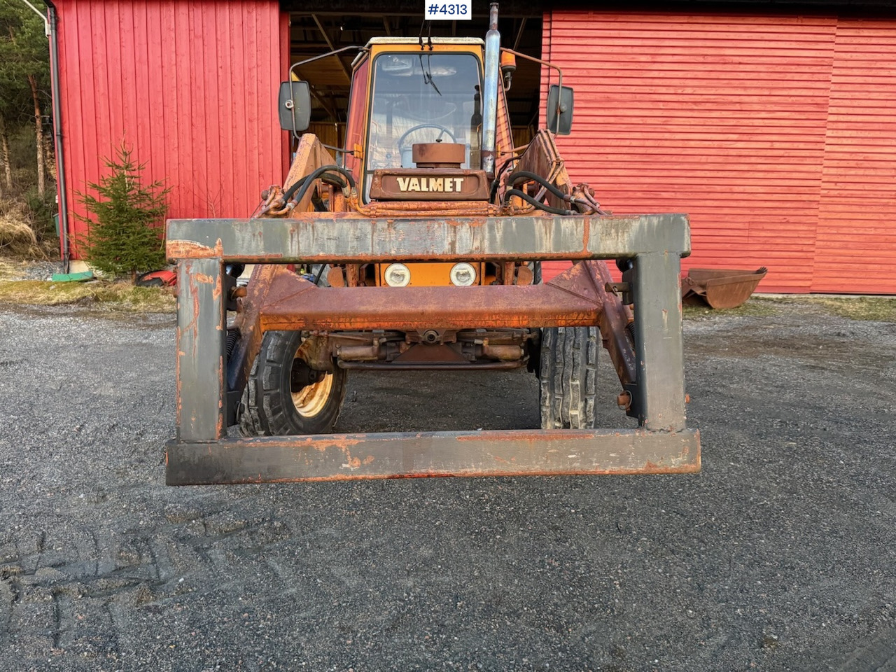 Tractor 1980 Valmet 602 m/ frontlaster: foto 6