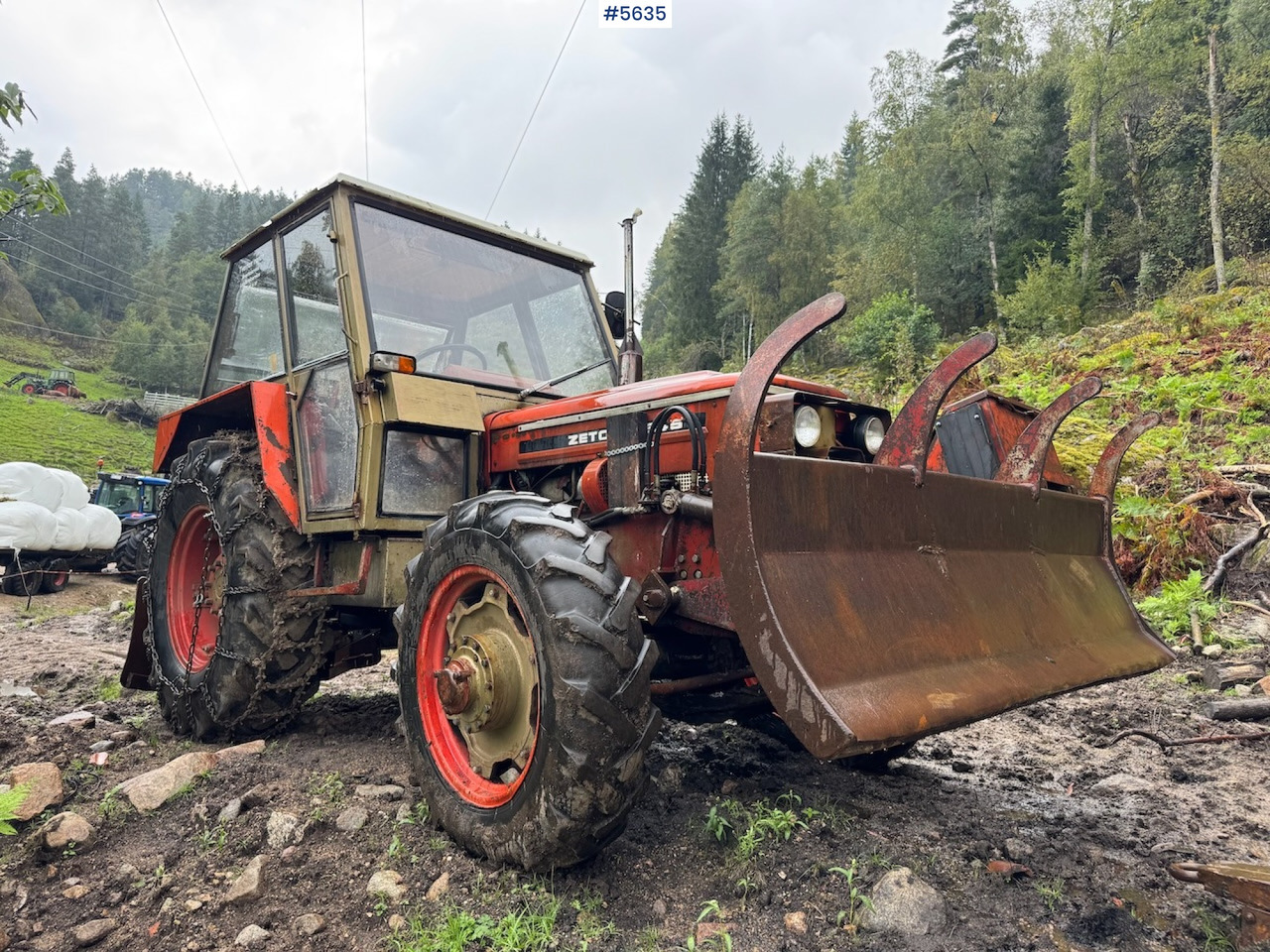1981 Zetor 5945 forest-equipped - Tractor: foto 3 1981 Zetor 5945 forest-equipped - Tractor: foto 3