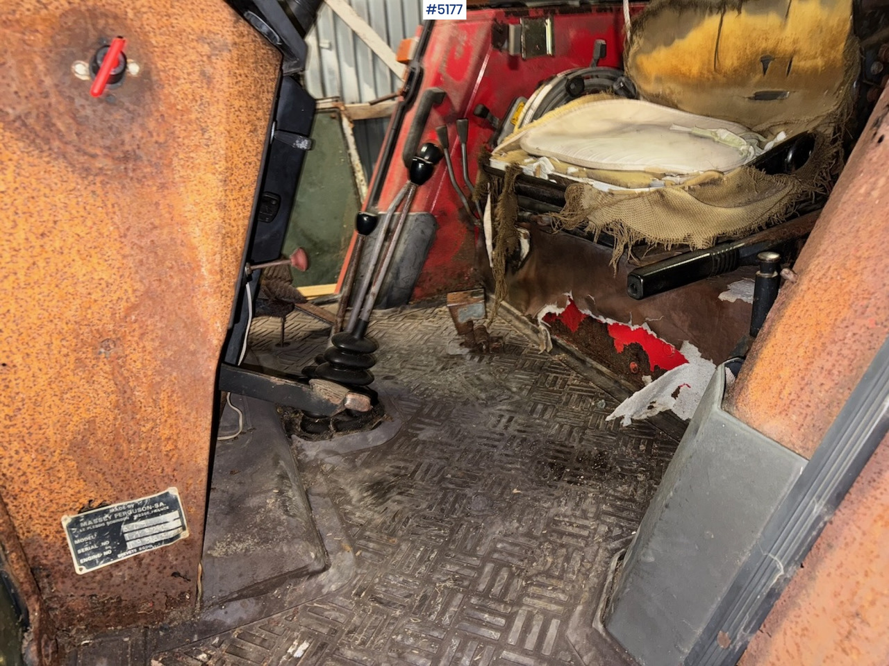Tractor 1984 Massey Ferguson 675: foto 20