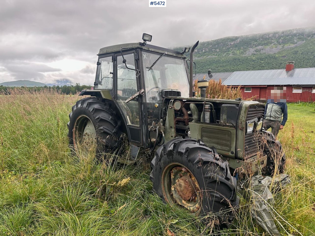 1988 Massey-Ferguson 375 tractor w/ front loader, earthmoving bucket and snow bucket. - Tractor: foto 3 1988 Massey-Ferguson 375 tractor w/ front loader, earthmoving bucket and snow bucket. - Tractor: foto 3
