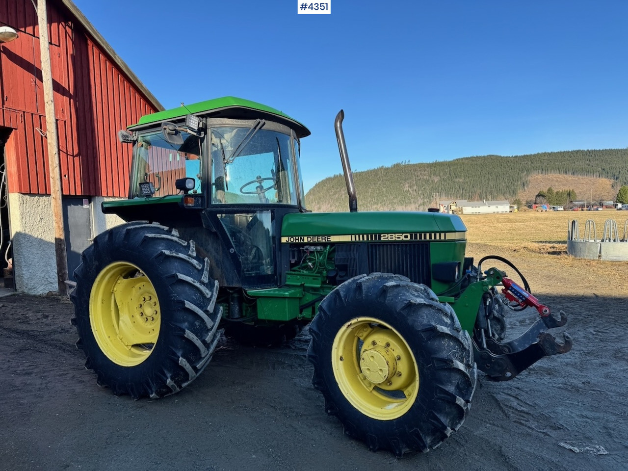1991 John Deere 2850 4x4 Synchron w/ front hydraulics. - Tractor: foto 4 1991 John Deere 2850 4x4 Synchron w/ front hydraulics. - Tractor: foto 4
