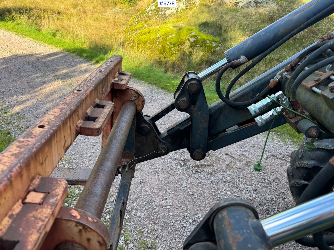 Tractor 1995 Massey Ferguson 399 w/ front loader.: foto 15 Tractor 1995 Massey Ferguson 399 w/ front loader.: foto 15