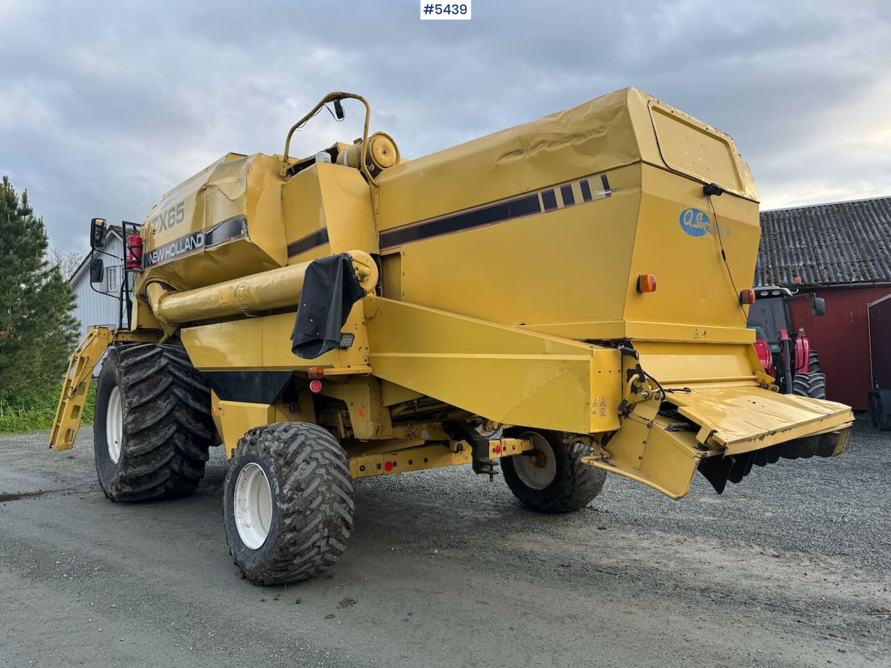 1995 New Holland TX65 m/ 20 fot skjærebord og henger - Cosechadora de granos: foto 4 1995 New Holland TX65 m/ 20 fot skjærebord og henger - Cosechadora de granos: foto 4