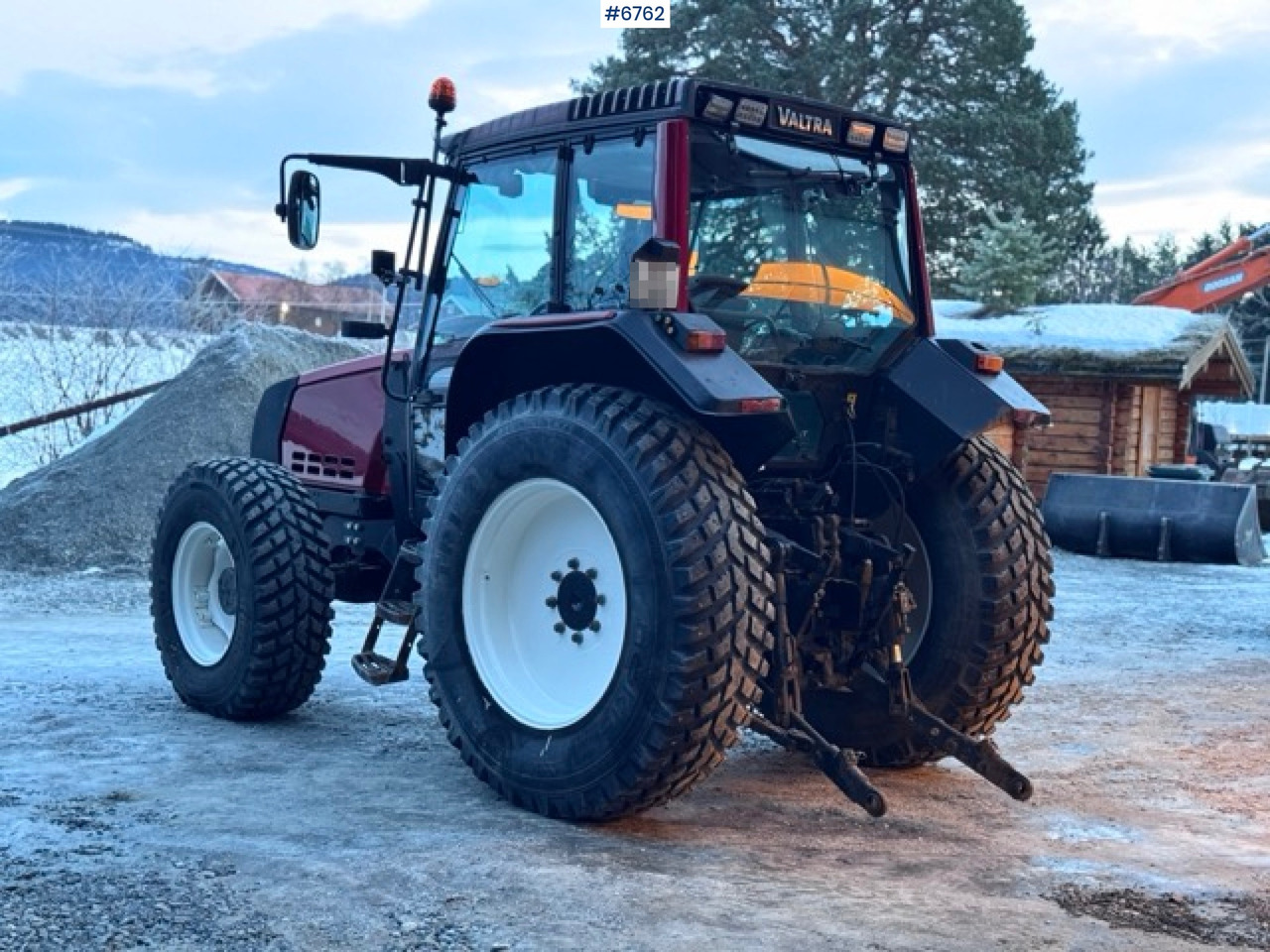 2002 Valtra 6850 Tractor with front hydraulics! See video. - Tractor: foto 4 2002 Valtra 6850 Tractor with front hydraulics! See video. - Tractor: foto 4