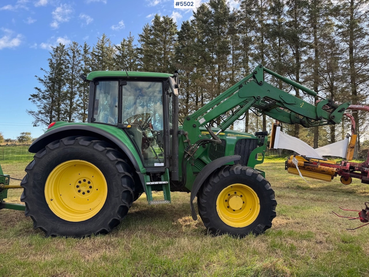2004 John Deere 6220 w/front loader - Tractor: foto 5 2004 John Deere 6220 w/front loader - Tractor: foto 5
