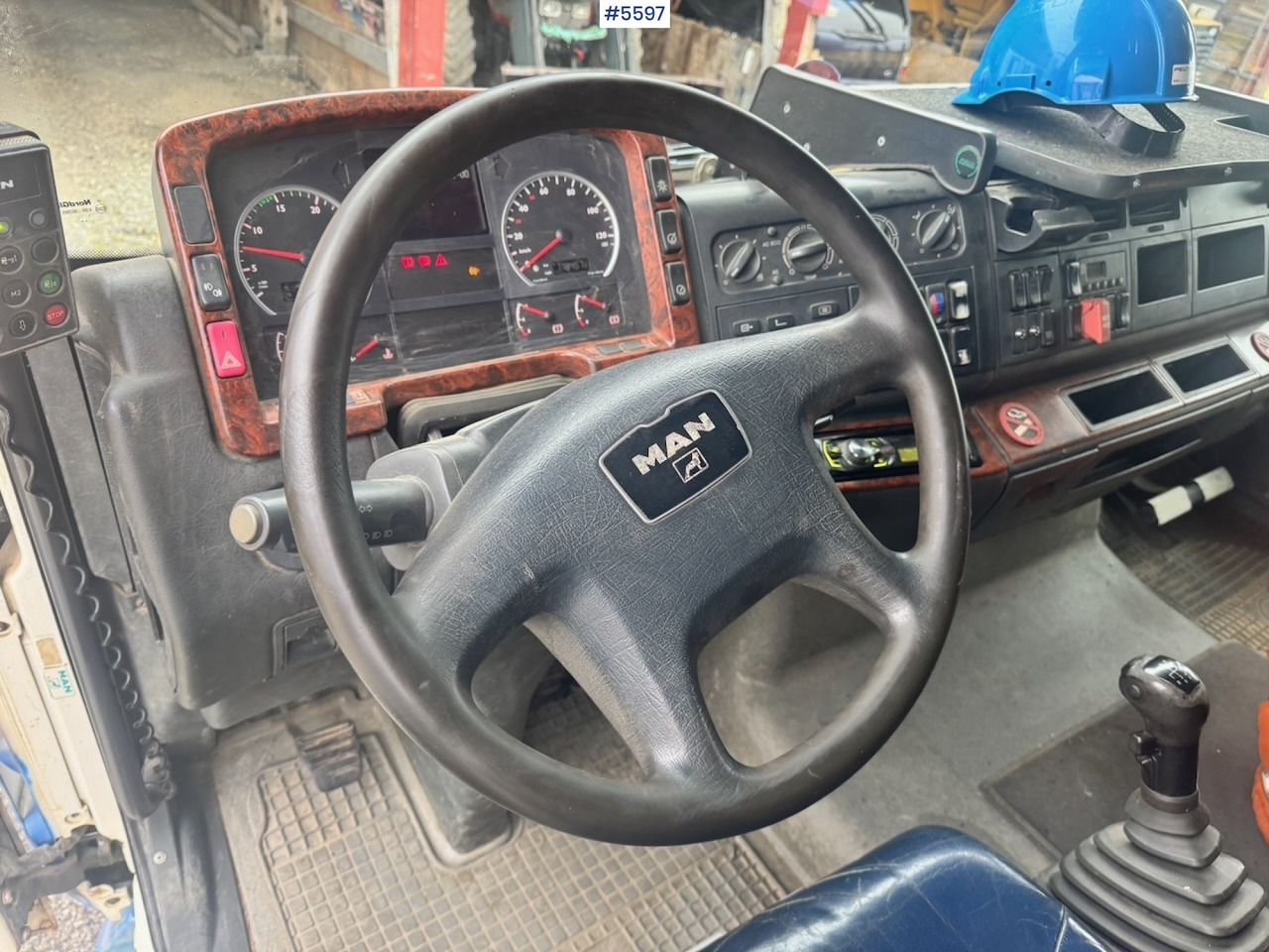 Leasing de 2004 MAN TGA 26.480 6x2 Hook Lift Truck 2004 MAN TGA 26.480 6x2 Hook Lift Truck: foto 12 Leasing de 2004 MAN TGA 26.480 6x2 Hook Lift Truck 2004 MAN TGA 26.480 6x2 Hook Lift Truck: foto 12