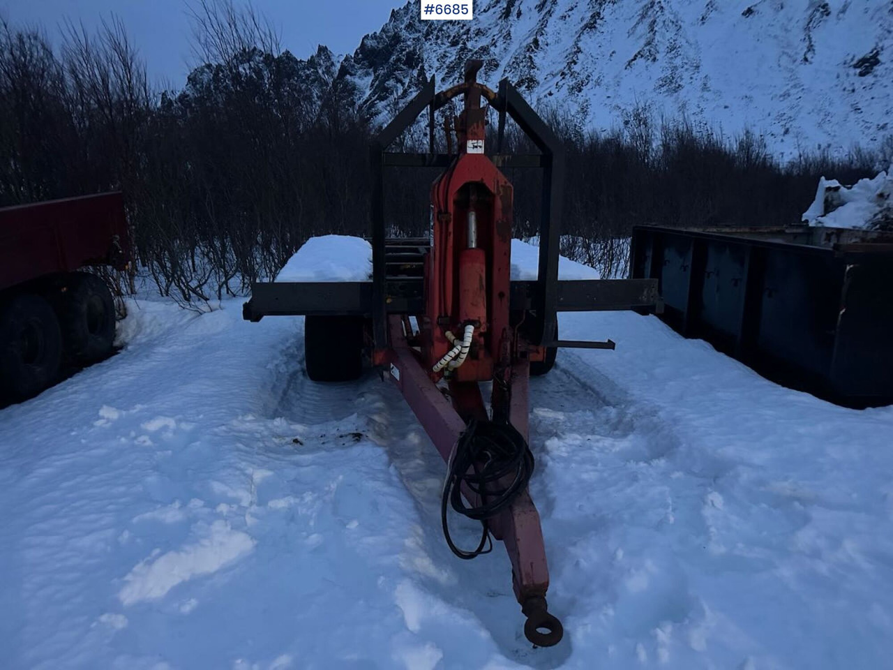 2006 BIGAB hook-lift trailer with container - Remolque volquete agrícola: foto 2 2006 BIGAB hook-lift trailer with container - Remolque volquete agrícola: foto 2