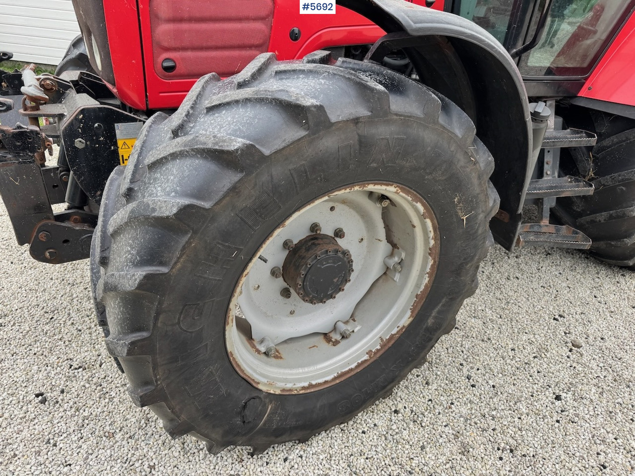Leasing de  2006 Massey Ferguson 6470 w/ front hydraulics. 2006 Massey Ferguson 6470 w/ front hydraulics.: foto 13 Leasing de  2006 Massey Ferguson 6470 w/ front hydraulics. 2006 Massey Ferguson 6470 w/ front hydraulics.: foto 13