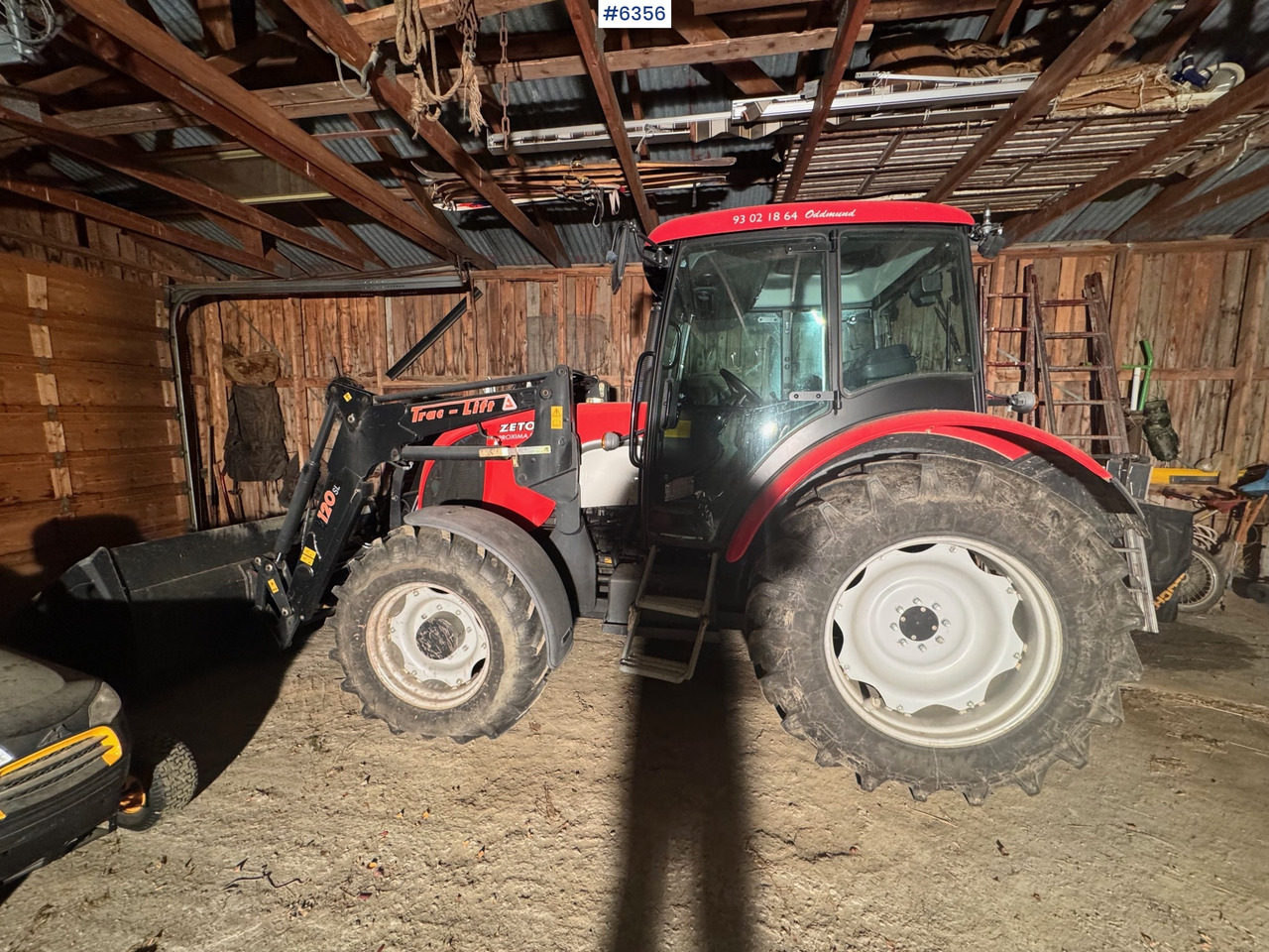 2008 Zetor 8541 Proxima Plus with loader, pallet forks, and snow bucket. Only 1,452 hours! - Tractor: foto 3 2008 Zetor 8541 Proxima Plus with loader, pallet forks, and snow bucket. Only 1,452 hours! - Tractor: foto 3