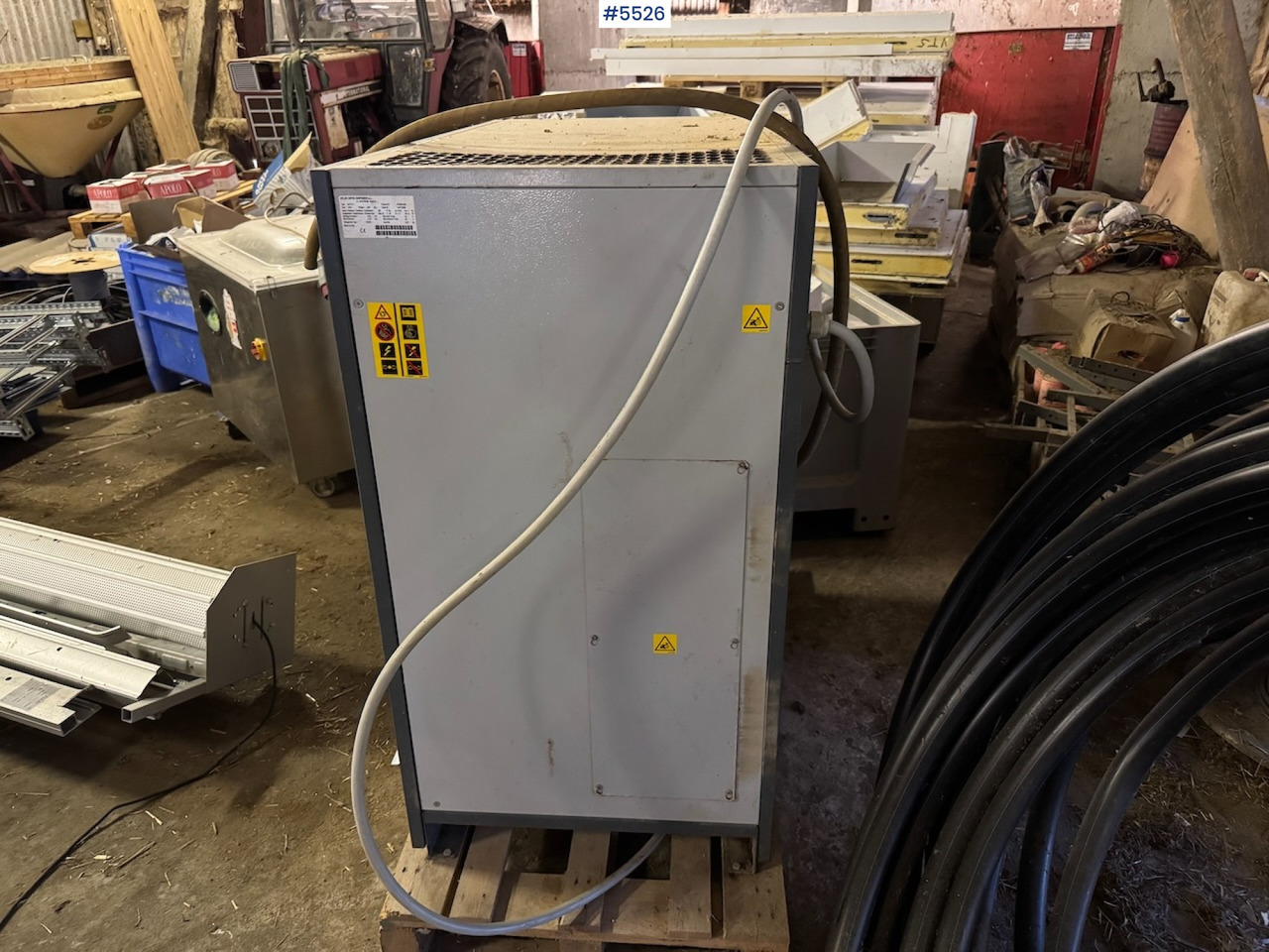 2012 Atlas Copco Airpower GA11FF - Compresor de aire: foto 3 2012 Atlas Copco Airpower GA11FF - Compresor de aire: foto 3