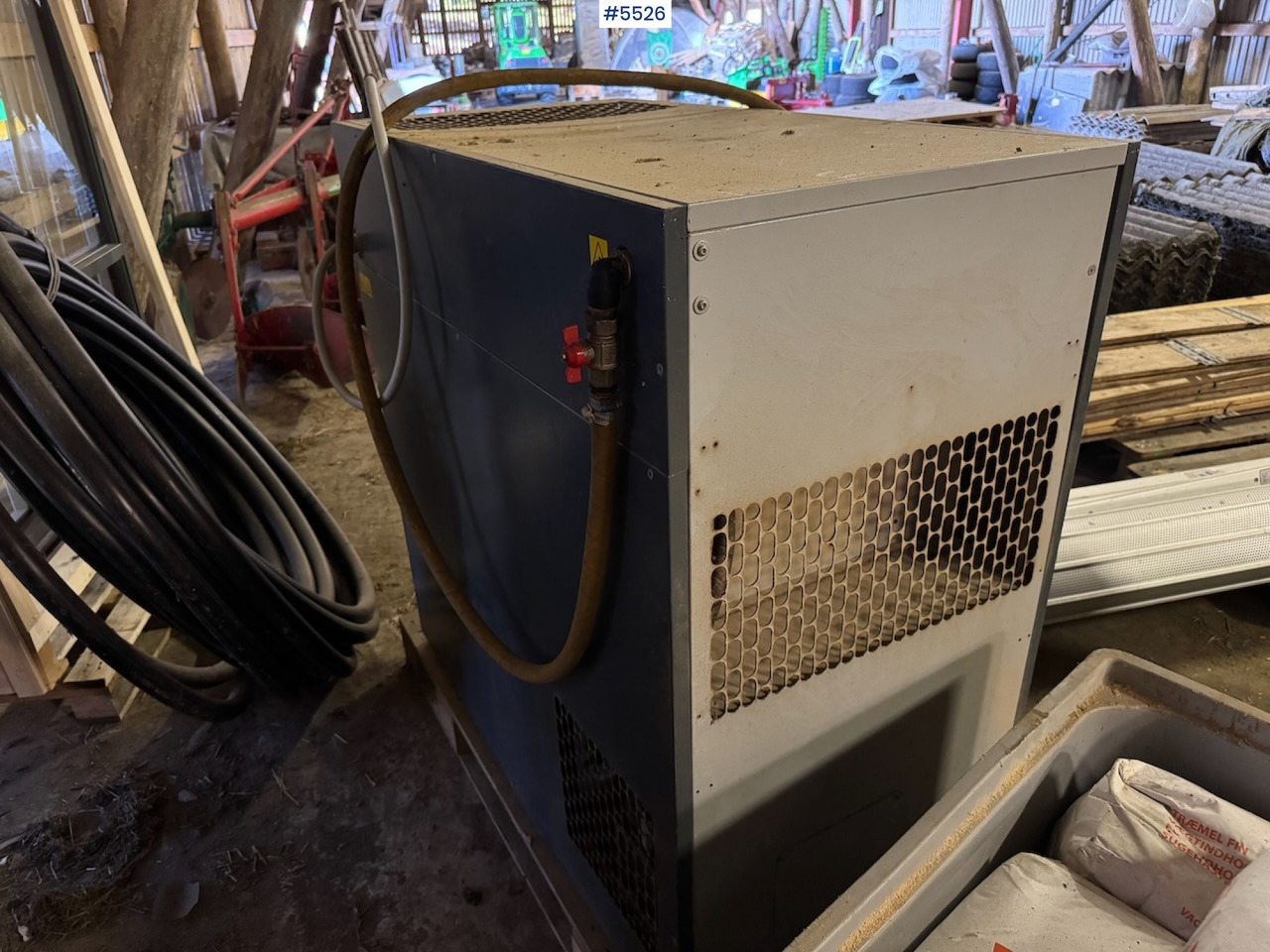 2012 Atlas Copco Airpower GA11FF - Compresor de aire: foto 2 2012 Atlas Copco Airpower GA11FF - Compresor de aire: foto 2