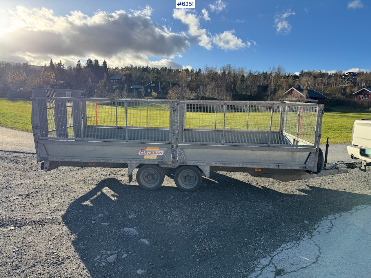 2016 Bateson PL w/ frames and tip. - Remolque de coche: foto 3 2016 Bateson PL w/ frames and tip. - Remolque de coche: foto 3