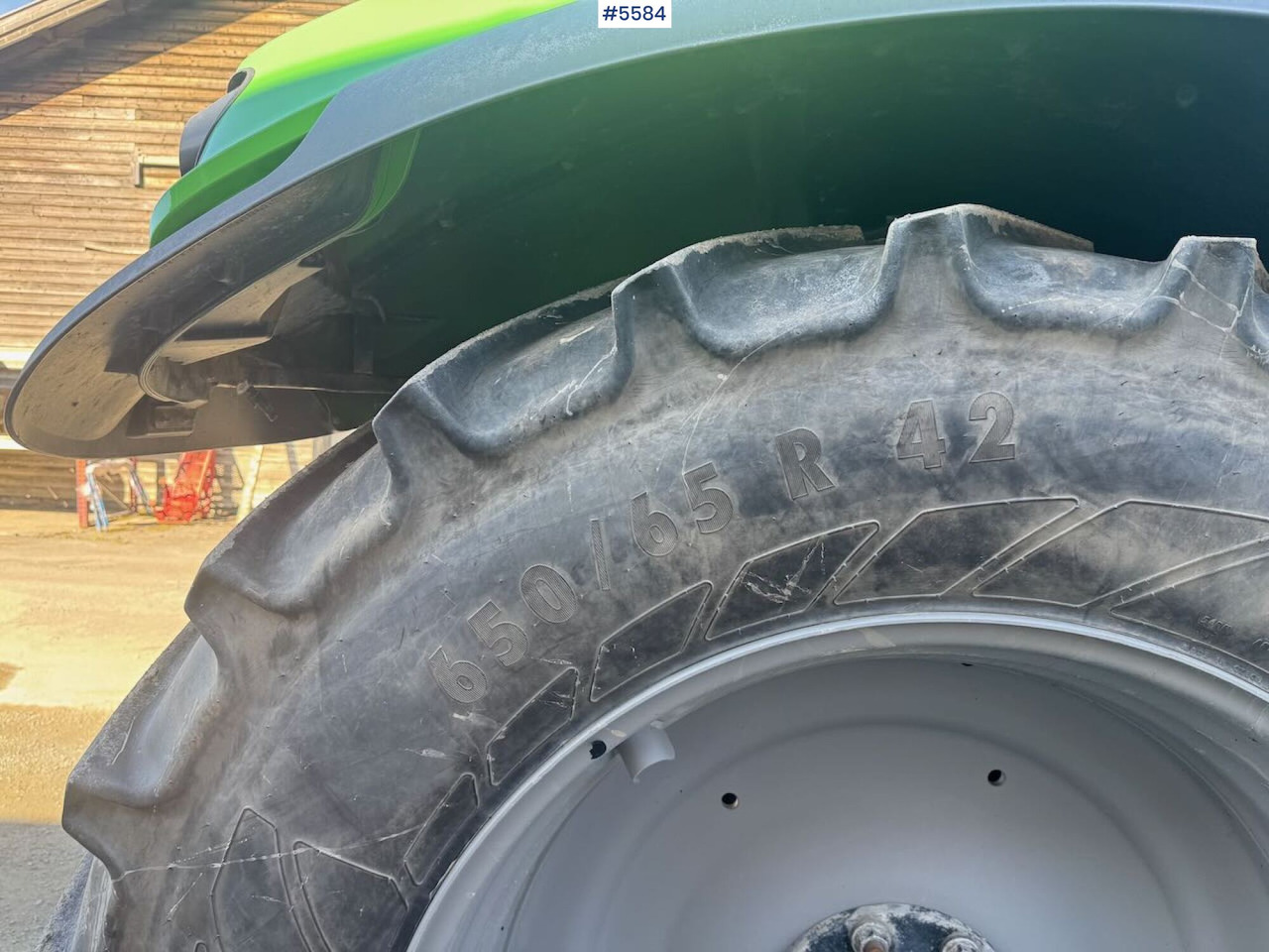 Tractor 2020 Deutz-Fahr 6215 Agrotron w/ front loader & 2 sets of tires: foto 11 Tractor 2020 Deutz-Fahr 6215 Agrotron w/ front loader & 2 sets of tires: foto 11