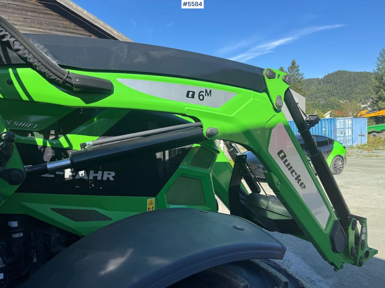 Tractor 2020 Deutz-Fahr 6215 Agrotron w/ front loader & 2 sets of tires: foto 15 Tractor 2020 Deutz-Fahr 6215 Agrotron w/ front loader & 2 sets of tires: foto 15