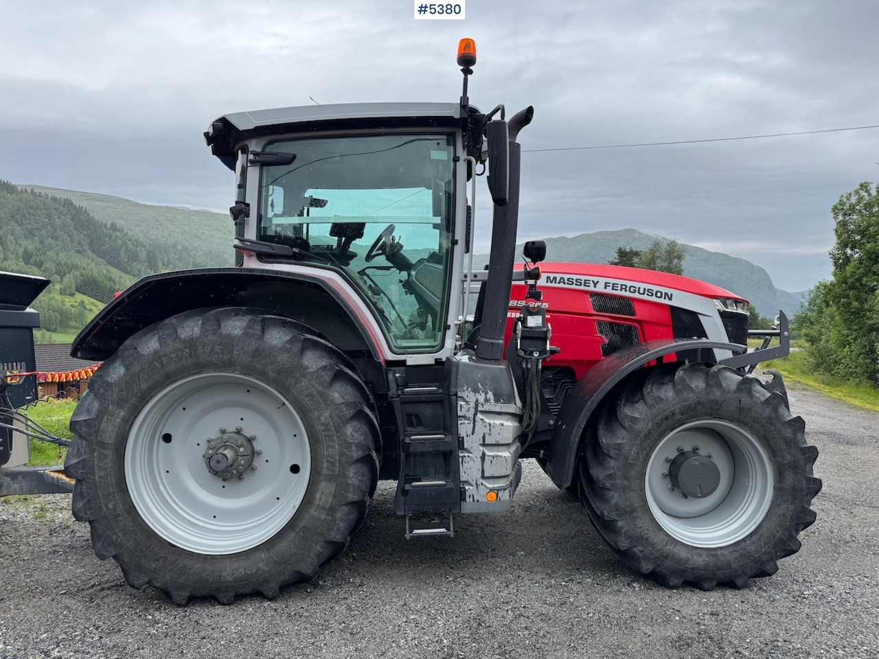 Tractor 2021 Massey Ferguson 8S.265 w/ front hydraulics and front PTO.: foto 6