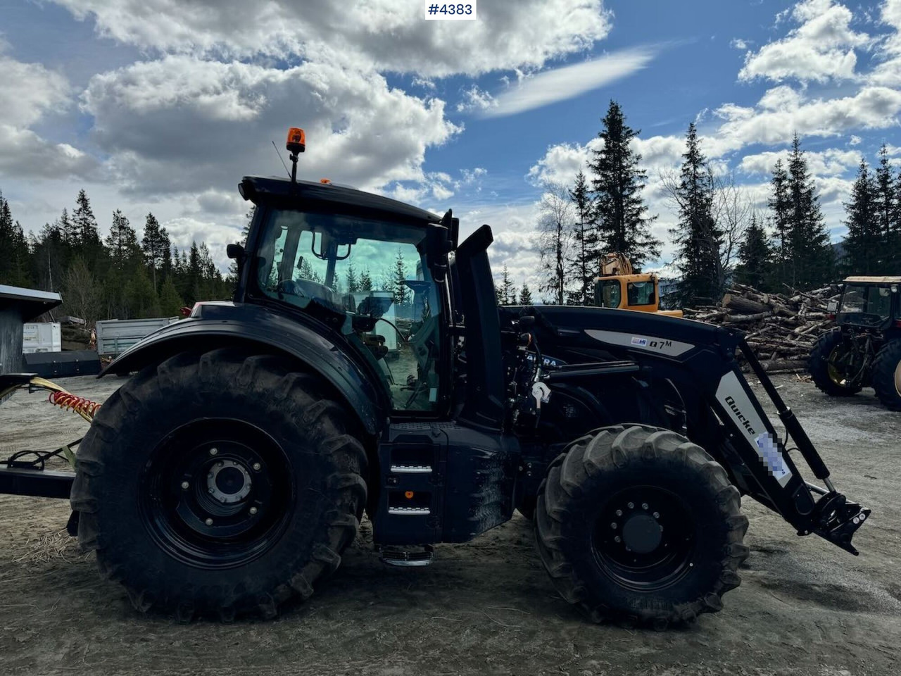 2021 Valtra T234 Versu w/ Quicke Q7 Front Loader - Tractor: foto 5 2021 Valtra T234 Versu w/ Quicke Q7 Front Loader - Tractor: foto 5