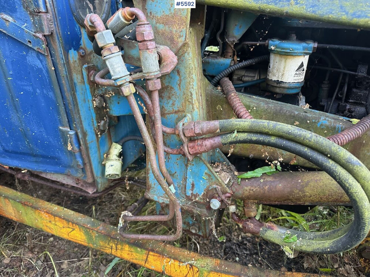 Circa 1974 Ford 4000 tractor w/ front loader and excavator. REP.OBJECT - Tractor: foto 3 Circa 1974 Ford 4000 tractor w/ front loader and excavator. REP.OBJECT - Tractor: foto 3