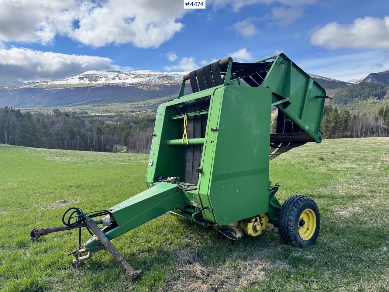 John Deere 545 Round Baler - Maquinaria de henificación: foto 1 John Deere 545 Round Baler - Maquinaria de henificación: foto 1