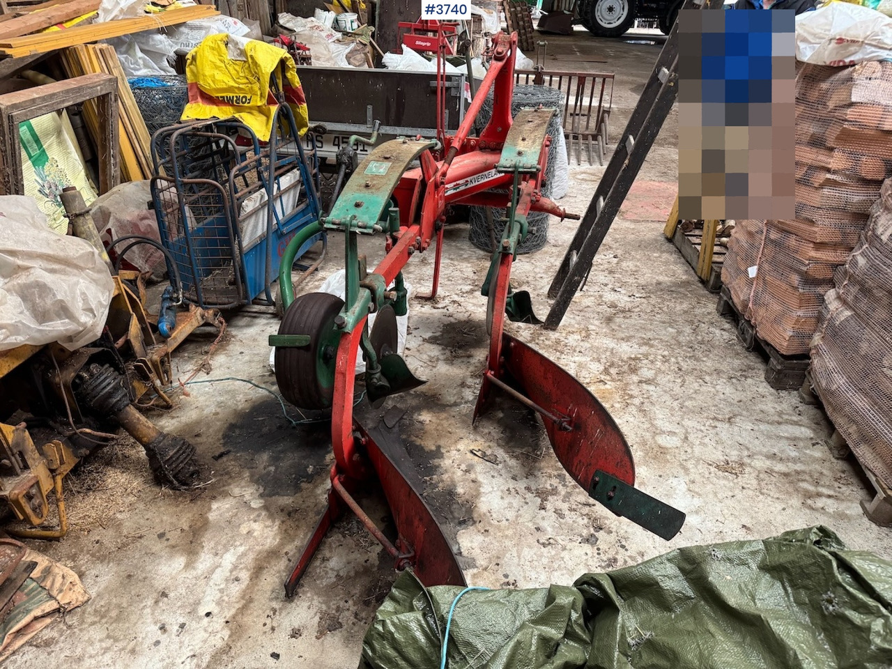 Kverneland 2 furrow plough - Equipo para trabajo del suelo: foto 3 Kverneland 2 furrow plough - Equipo para trabajo del suelo: foto 3