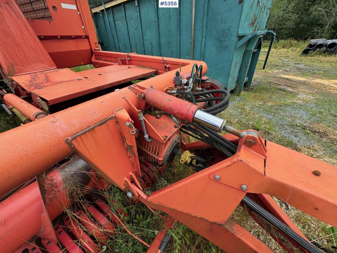 Maquinaria de henificación Kverneland Tårup 480 grass trailer w/ trimmer!: foto 20