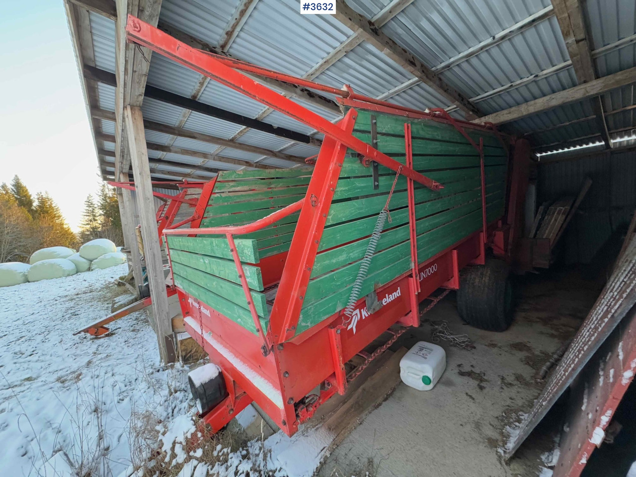 Kverneland UN7000 unloading trailer - Maquinaria de henificación: foto 4 Kverneland UN7000 unloading trailer - Maquinaria de henificación: foto 4