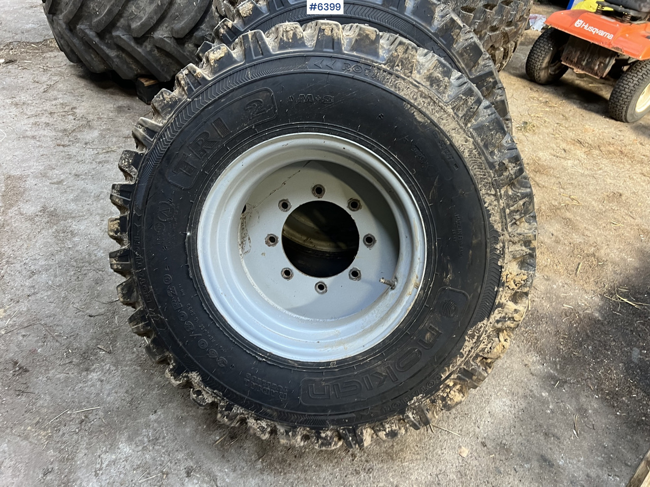 Nokian tri 2 studded tires for tractors - Rueda completa para Maquinaria agrícola: foto 3 Nokian tri 2 studded tires for tractors - Rueda completa para Maquinaria agrícola: foto 3