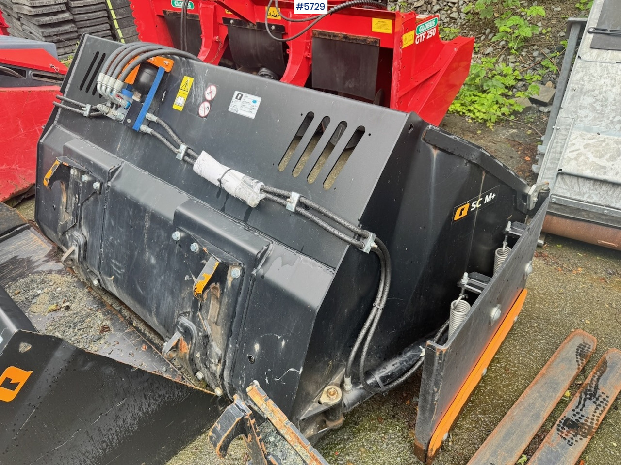 2024 Quicke SC M+ 230 Folding wing bucket. - Vehículo municipal: foto 2 2024 Quicke SC M+ 230 Folding wing bucket. - Vehículo municipal: foto 2