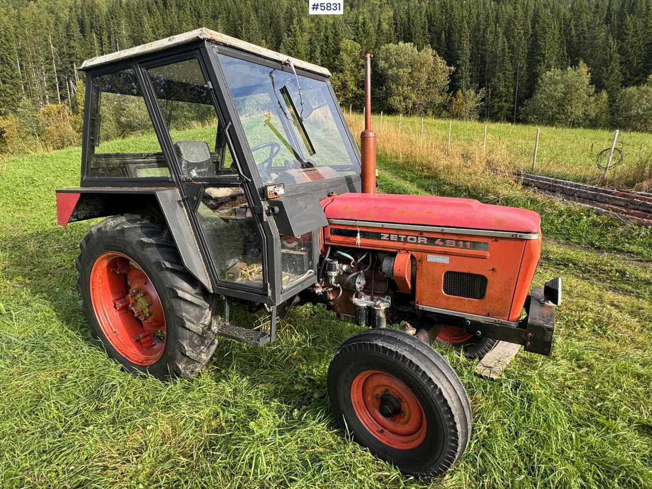 Zetor 4911 - Tractor: foto 1 Zetor 4911 - Tractor: foto 1