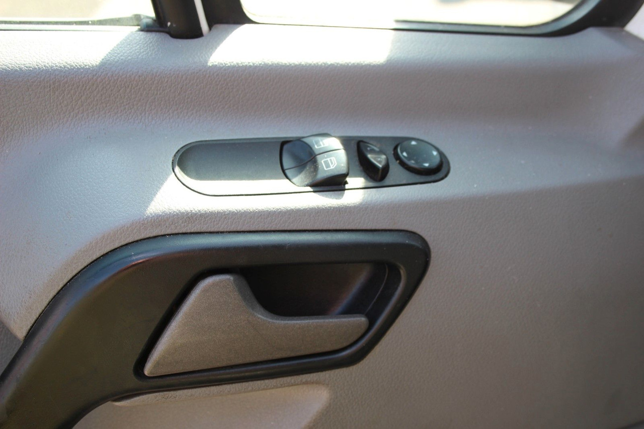 Volkswagen Crafter KÜHLUNG 35 L2H2 Hochdach - Furgoneta frigorifica: foto 5 Volkswagen Crafter KÜHLUNG 35 L2H2 Hochdach - Furgoneta frigorifica: foto 5