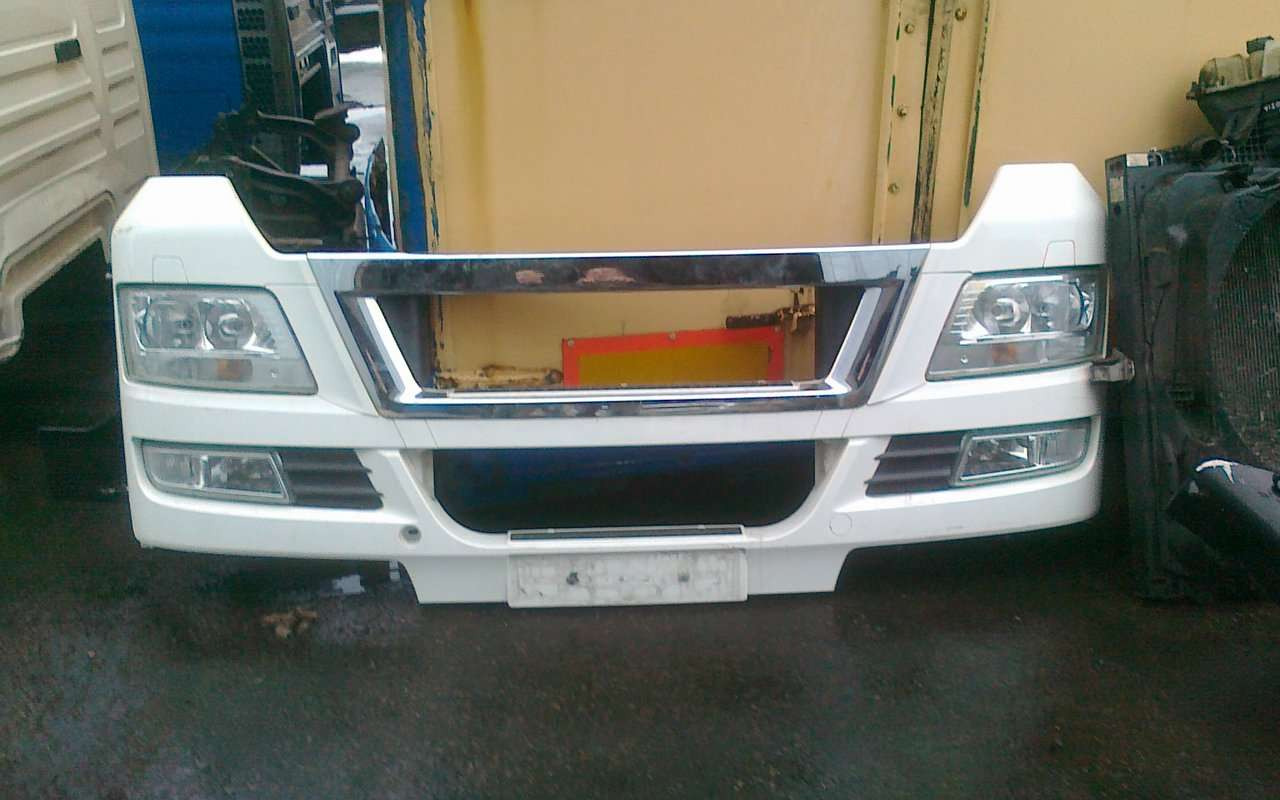MAN different bumpers - Parachoques para Camión: foto 2 MAN different bumpers - Parachoques para Camión: foto 2