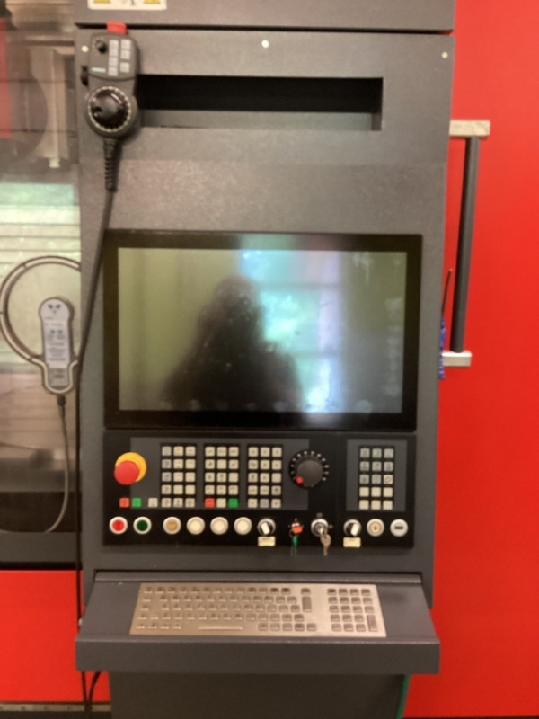 EMCO MMV 2000 - Centro de mecanizado CNC: foto 4 EMCO MMV 2000 - Centro de mecanizado CNC: foto 4