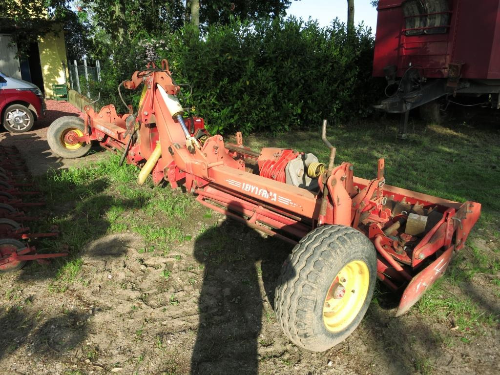 Lely 600-55 - Grada rotativa: foto 1 Lely 600-55 - Grada rotativa: foto 1