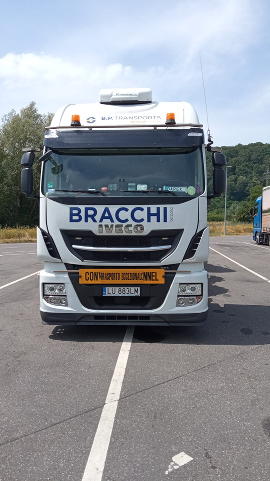 IVECO IVECO STRALIS 510 Hi-Way AS 440STX/P Euro VI z salonu Italia - Cabeza tractora: foto 1 IVECO IVECO STRALIS 510 Hi-Way AS 440STX/P Euro VI z salonu Italia - Cabeza tractora: foto 1