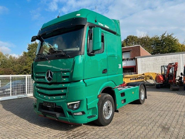 Mercedes-Benz 1851 Actros SZM mit Kipper-Pumpe MP 6 - Cabeza tractora: foto 2 Mercedes-Benz 1851 Actros SZM mit Kipper-Pumpe MP 6 - Cabeza tractora: foto 2