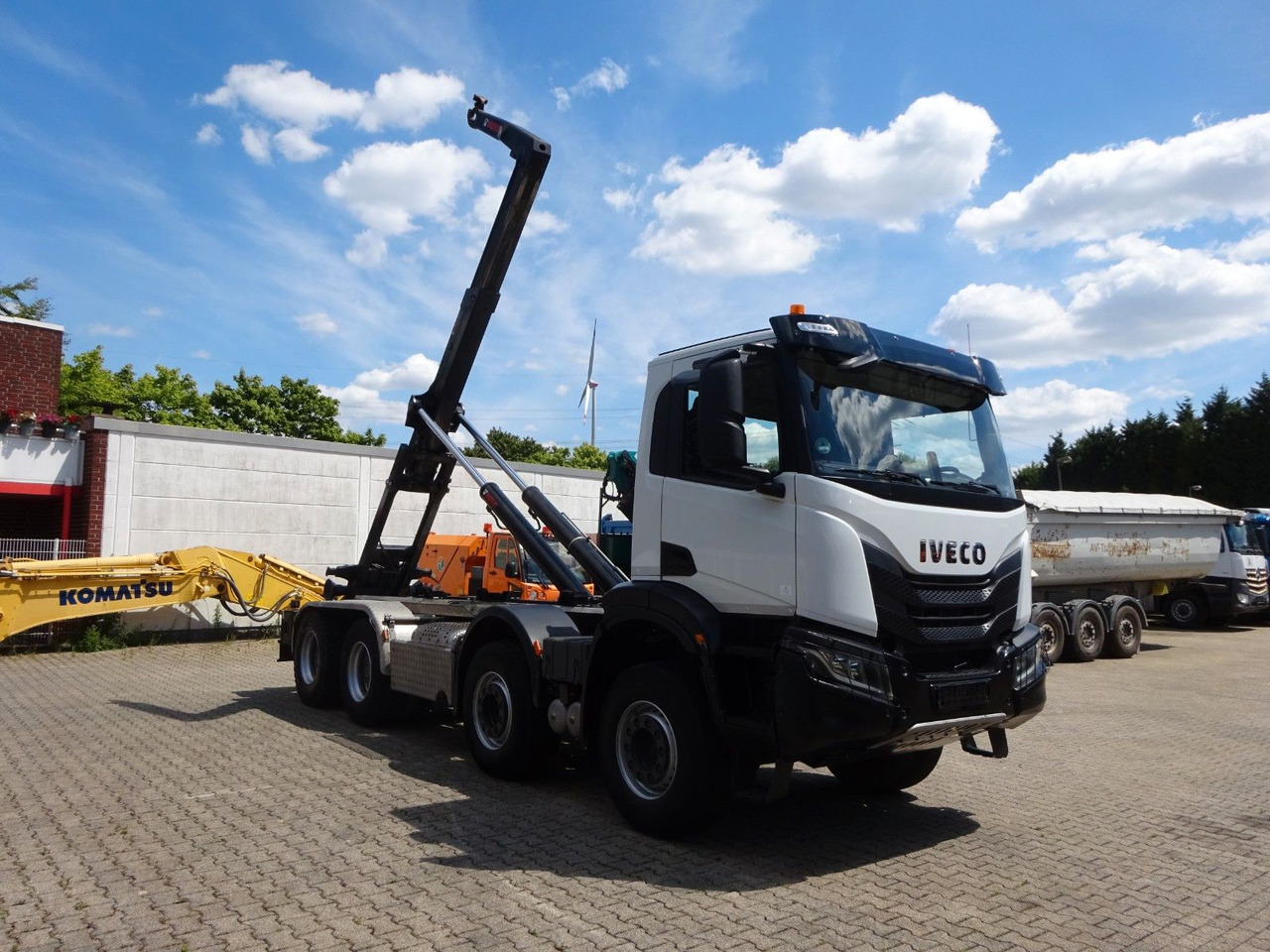 Iveco X-WAY 480 HIAB ABROLLER - Camión multibasculante: foto 2 Iveco X-WAY 480 HIAB ABROLLER - Camión multibasculante: foto 2