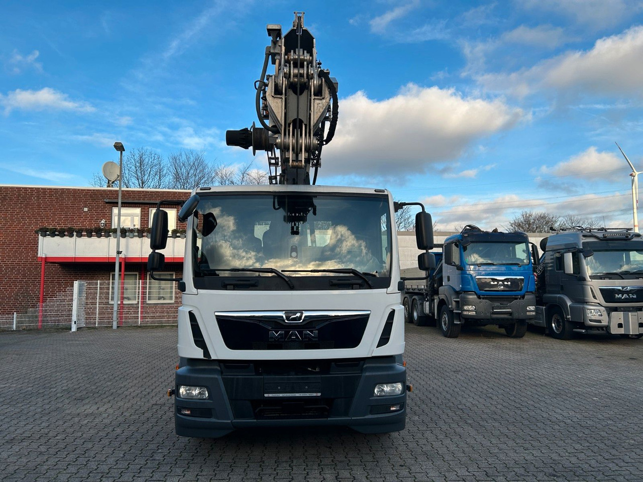MAN 26.320+Böcker Dachdeckerkran AK46/6000+Seilwinde - Camión grúa: foto 5 MAN 26.320+Böcker Dachdeckerkran AK46/6000+Seilwinde - Camión grúa: foto 5
