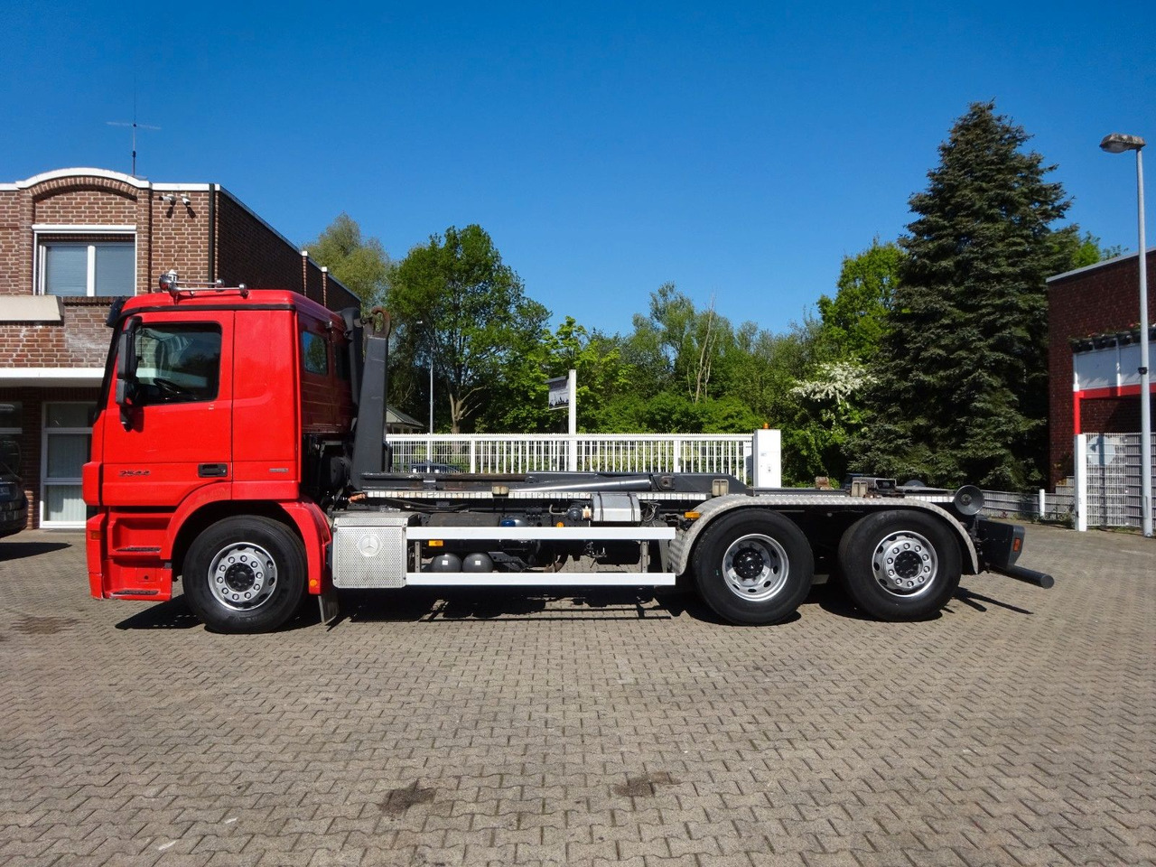 Mercedes-Benz 2544 Actros GERGEN Abroller + Lift-Lenkachse - Camión multibasculante: foto 4 Mercedes-Benz 2544 Actros GERGEN Abroller + Lift-Lenkachse - Camión multibasculante: foto 4