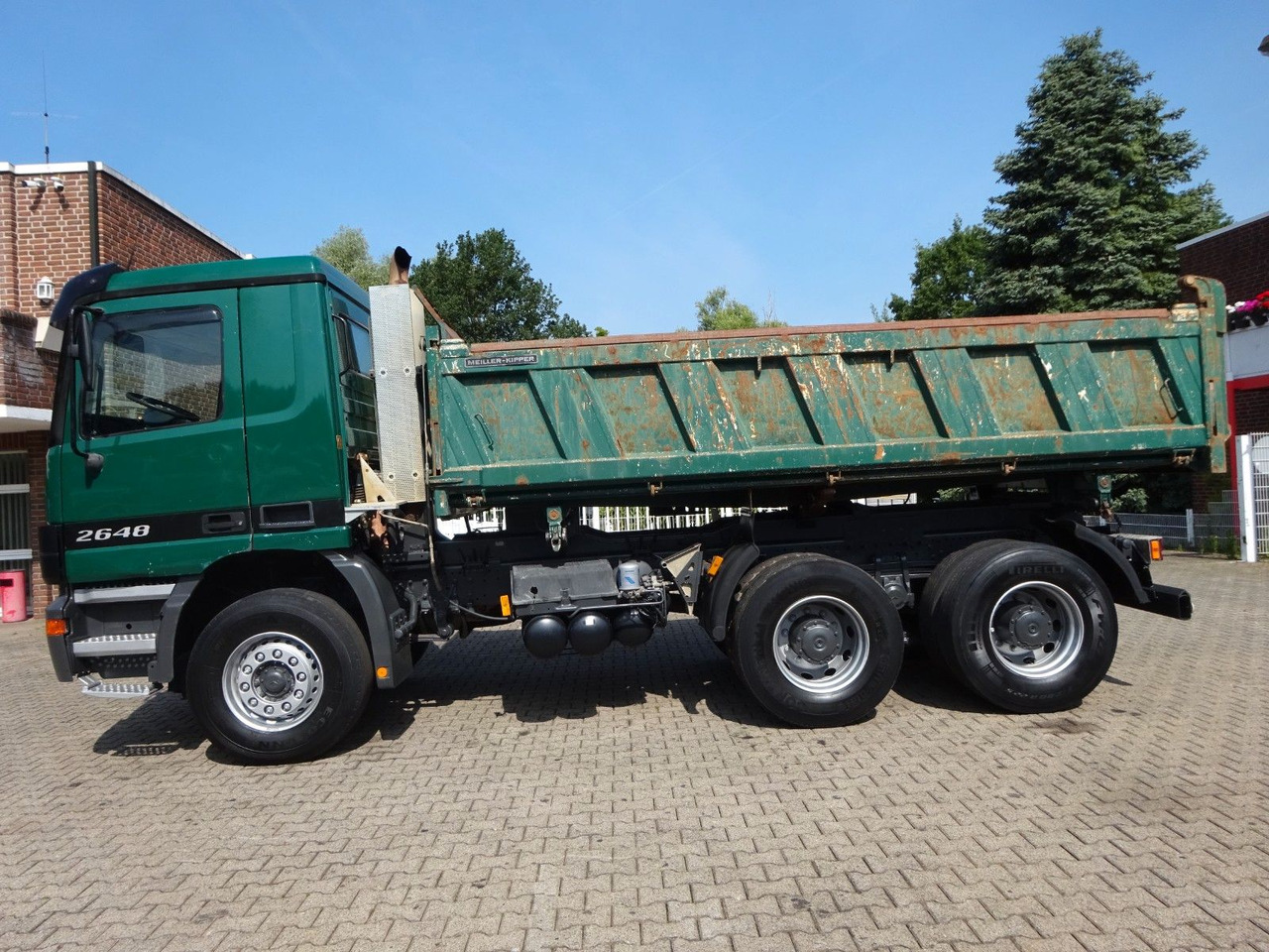 Mercedes-Benz 2648 Actros MEILLER 3SKipper 6x4 - Camión volquete: foto 5 Mercedes-Benz 2648 Actros MEILLER 3SKipper 6x4 - Camión volquete: foto 5