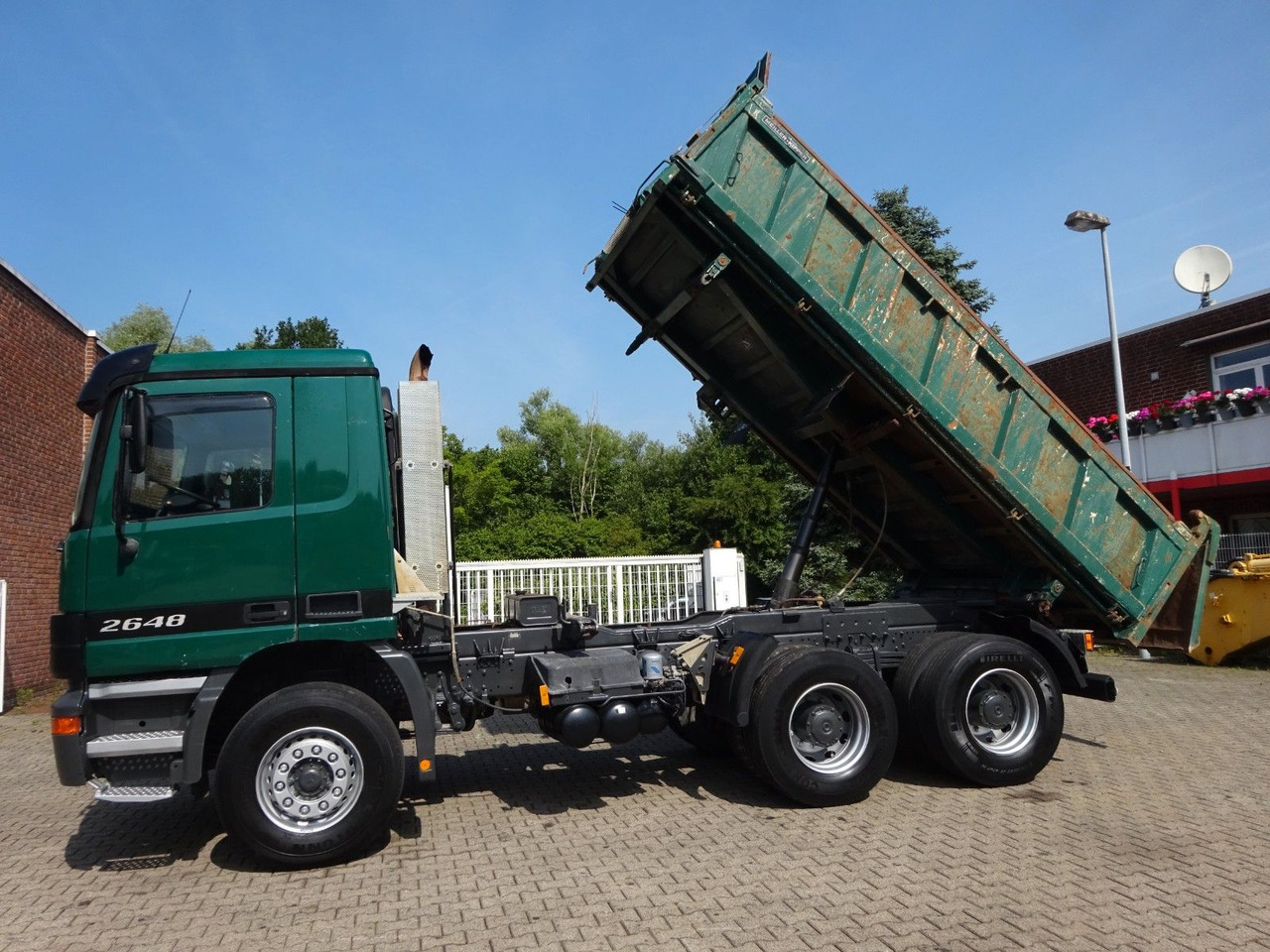Mercedes-Benz 2648 Actros MEILLER 3SKipper 6x4 - Camión volquete: foto 4 Mercedes-Benz 2648 Actros MEILLER 3SKipper 6x4 - Camión volquete: foto 4