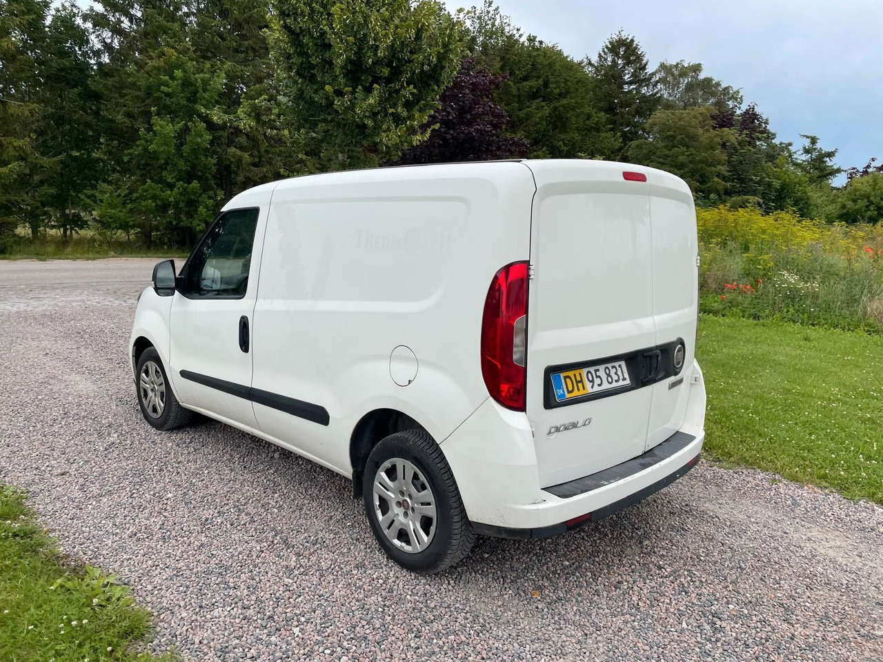 Fiat Doblo Basis Kasten 1,3 MJT - Coche: foto 3 Fiat Doblo Basis Kasten 1,3 MJT - Coche: foto 3