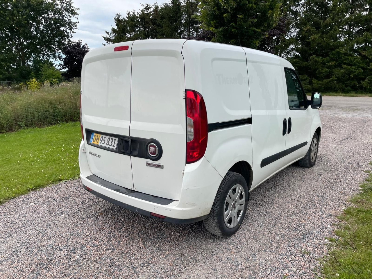 Fiat Doblo Basis Kasten 1,3 MJT - Coche: foto 5 Fiat Doblo Basis Kasten 1,3 MJT - Coche: foto 5