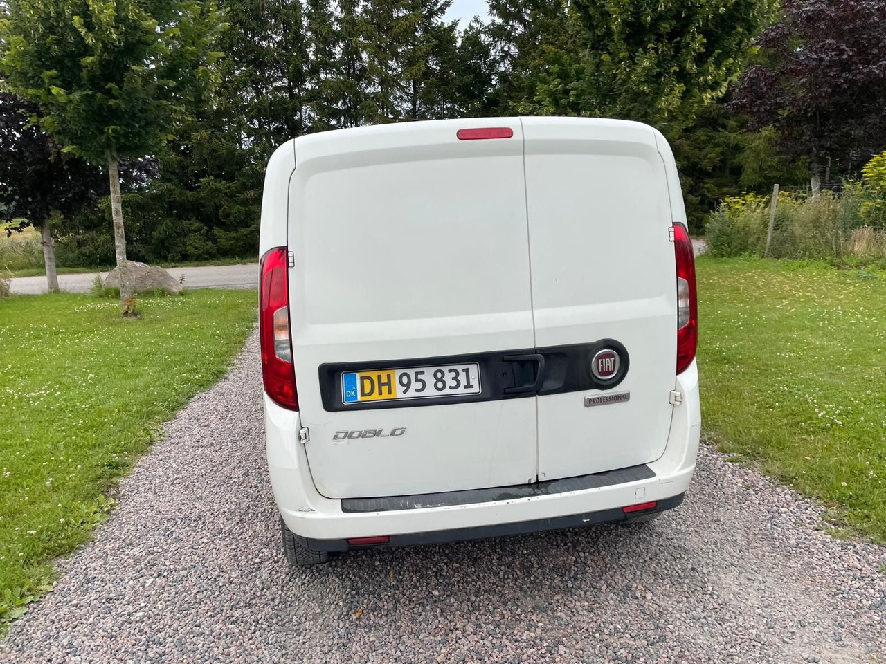 Fiat Doblo Basis Kasten 1,3 MJT - Coche: foto 4 Fiat Doblo Basis Kasten 1,3 MJT - Coche: foto 4