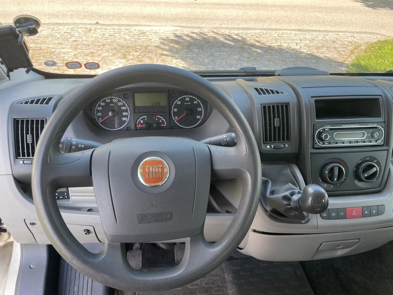 Furgoneta de pasajeros Fiat Ducato Luxusbus Panorama *9 Seats Handicap Lift: foto 10