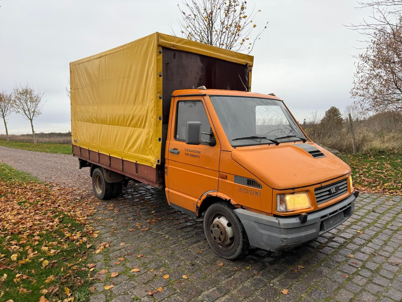 Iveco 35-8 pritche +plane *nur 1 990 € - Furgoneta con lona: foto 2 Iveco 35-8 pritche +plane *nur 1 990 € - Furgoneta con lona: foto 2