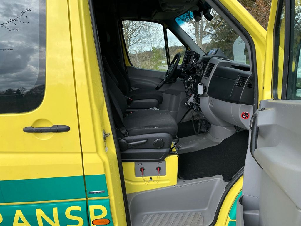 Ambulancia Mercedes-Benz Sprinter 316 CDI Ambulance Electric STRYKER Bed: foto 14